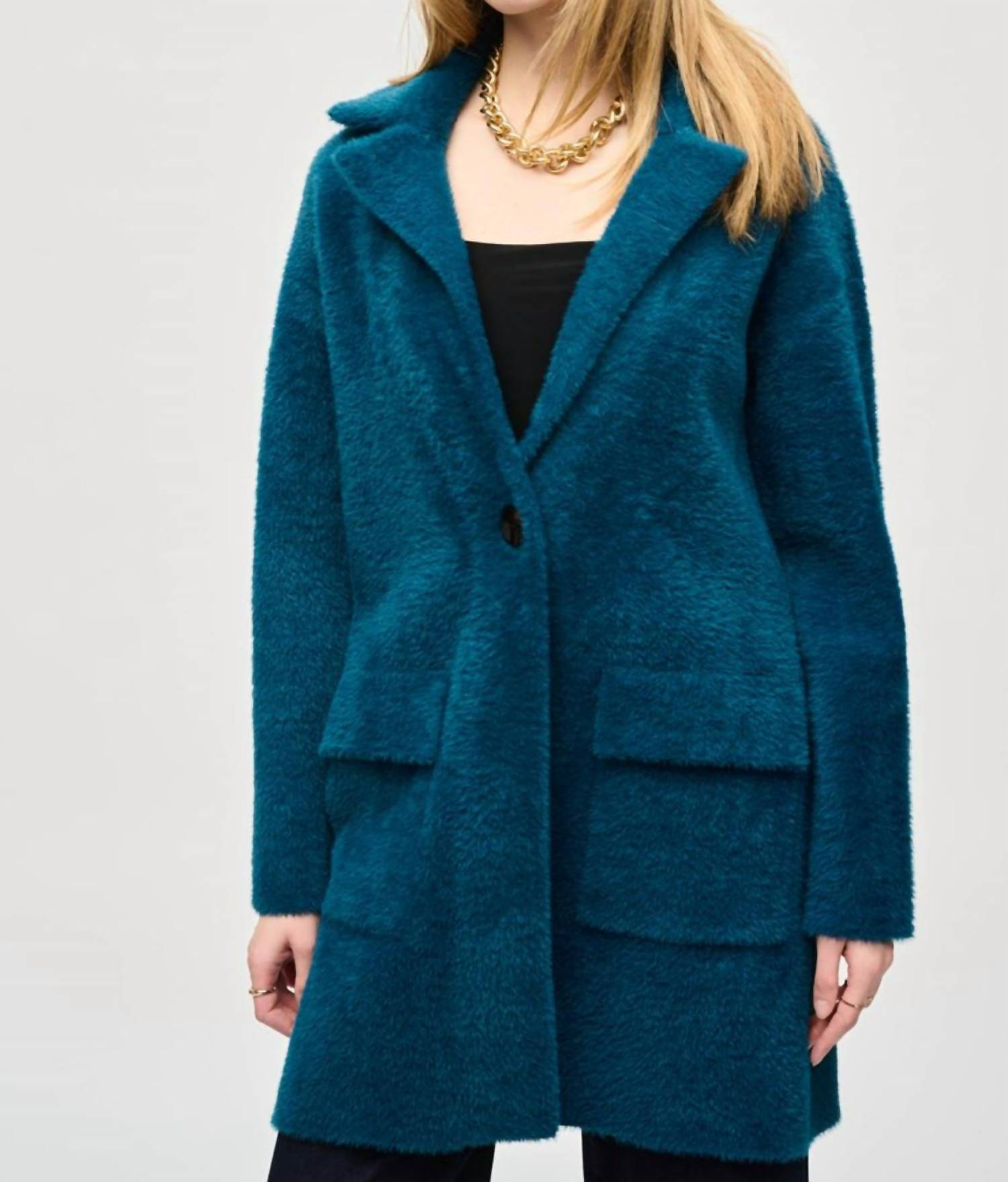 Пальто-свитер из перьевой пряжи в сумерках Joseph Ribkoff, цвет twilight
Пальто-свитер из перьевой пряжи в сумерках Joseph Ribkoff, цвет twilight