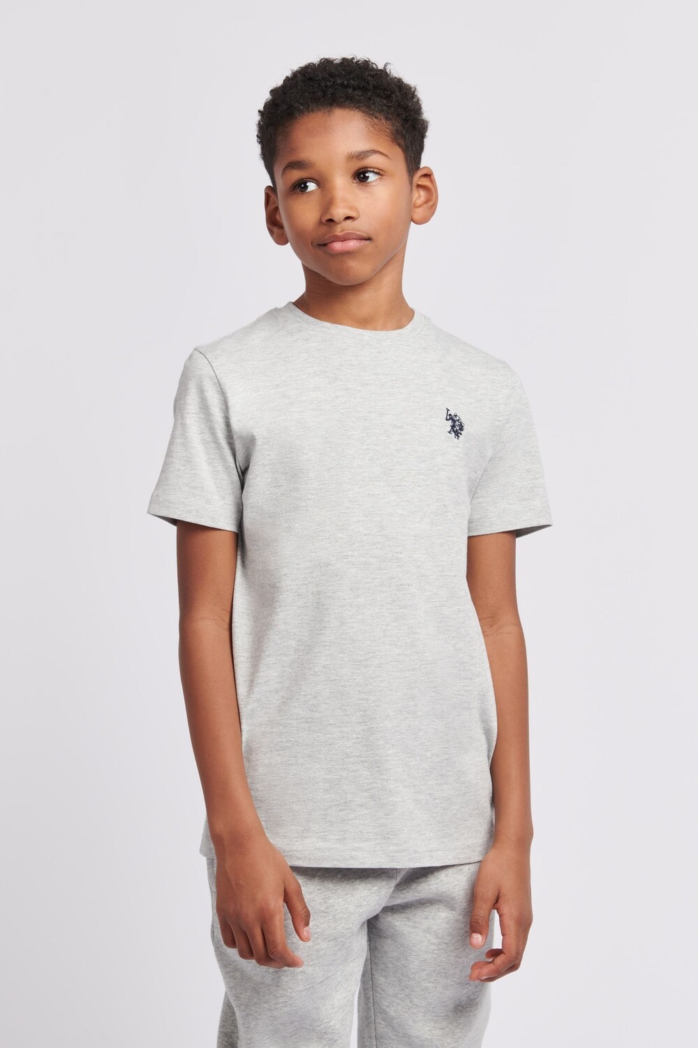 Футболка для мальчиков с изображением двойного гонщика U.S. Polo Assn, серый
Футболка для мальчиков с изображением двойного гонщика U.S. Polo Assn, серый