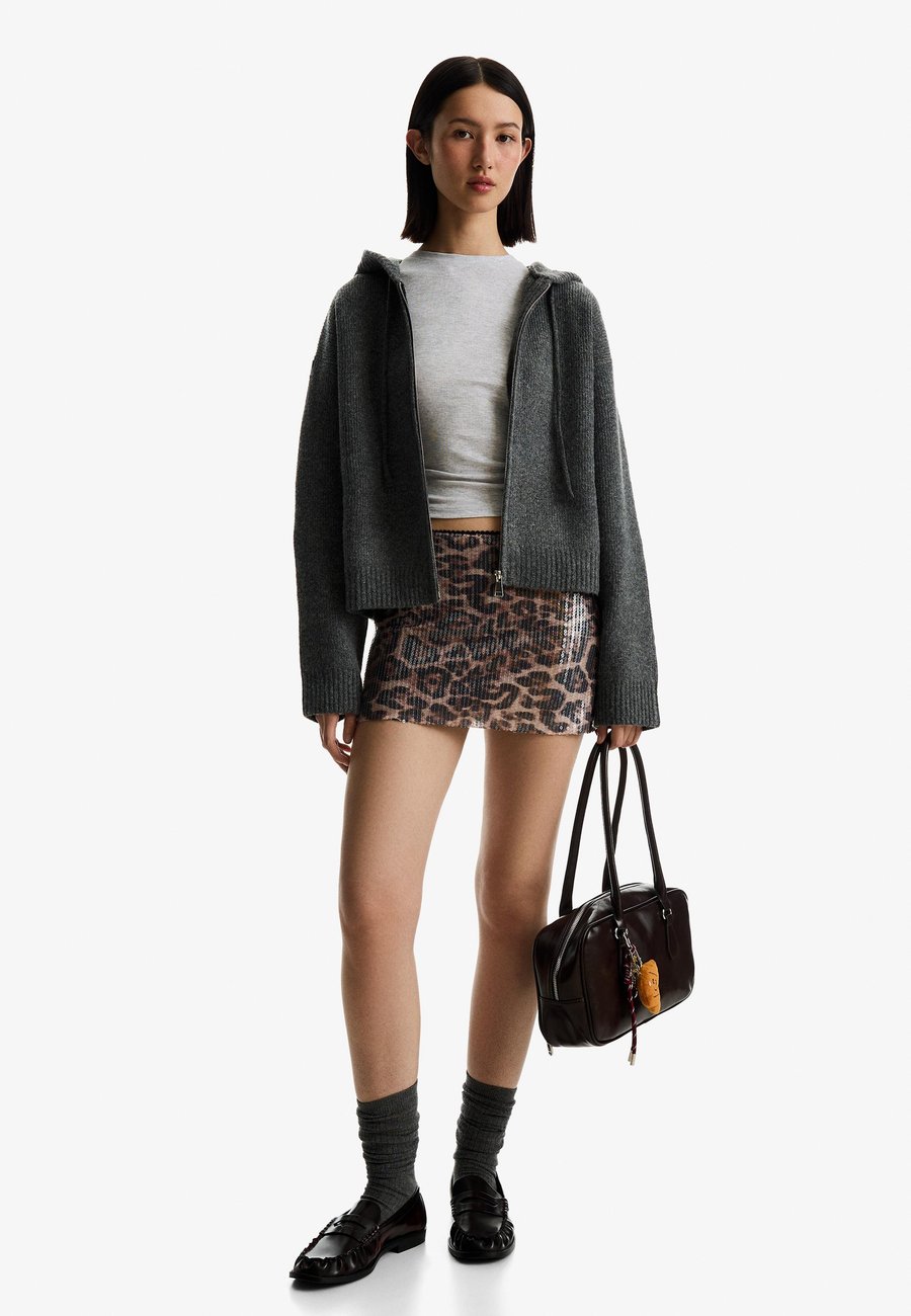 Юбка Bershka A-line skirt, Brown
Юбка Bershka A-line skirt, Brown