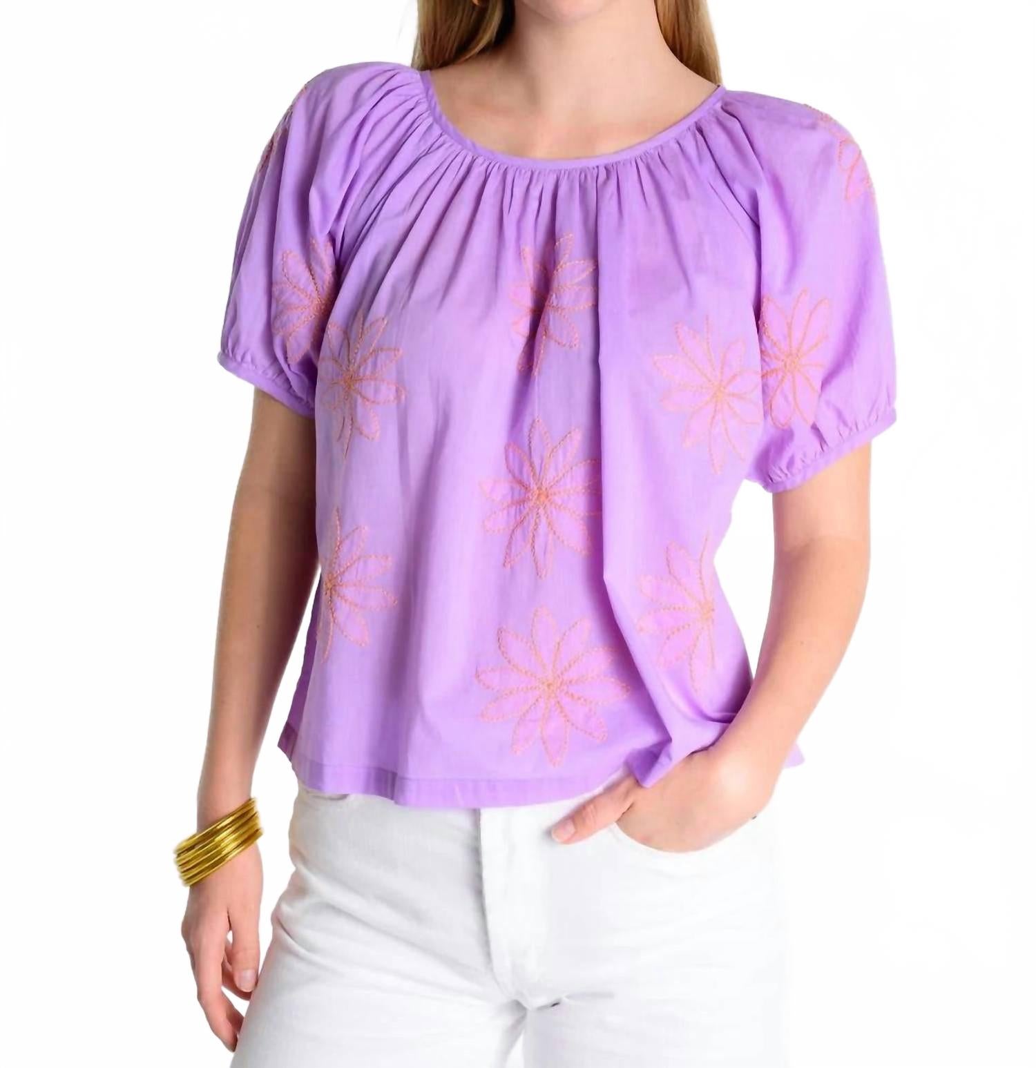 Вышитая вручную блузка со звездами и цветами в фиолетовом цвете Ivy Jane
Вышитая вручную блузка со звездами и цветами в фиолетовом цвете Ivy Jane