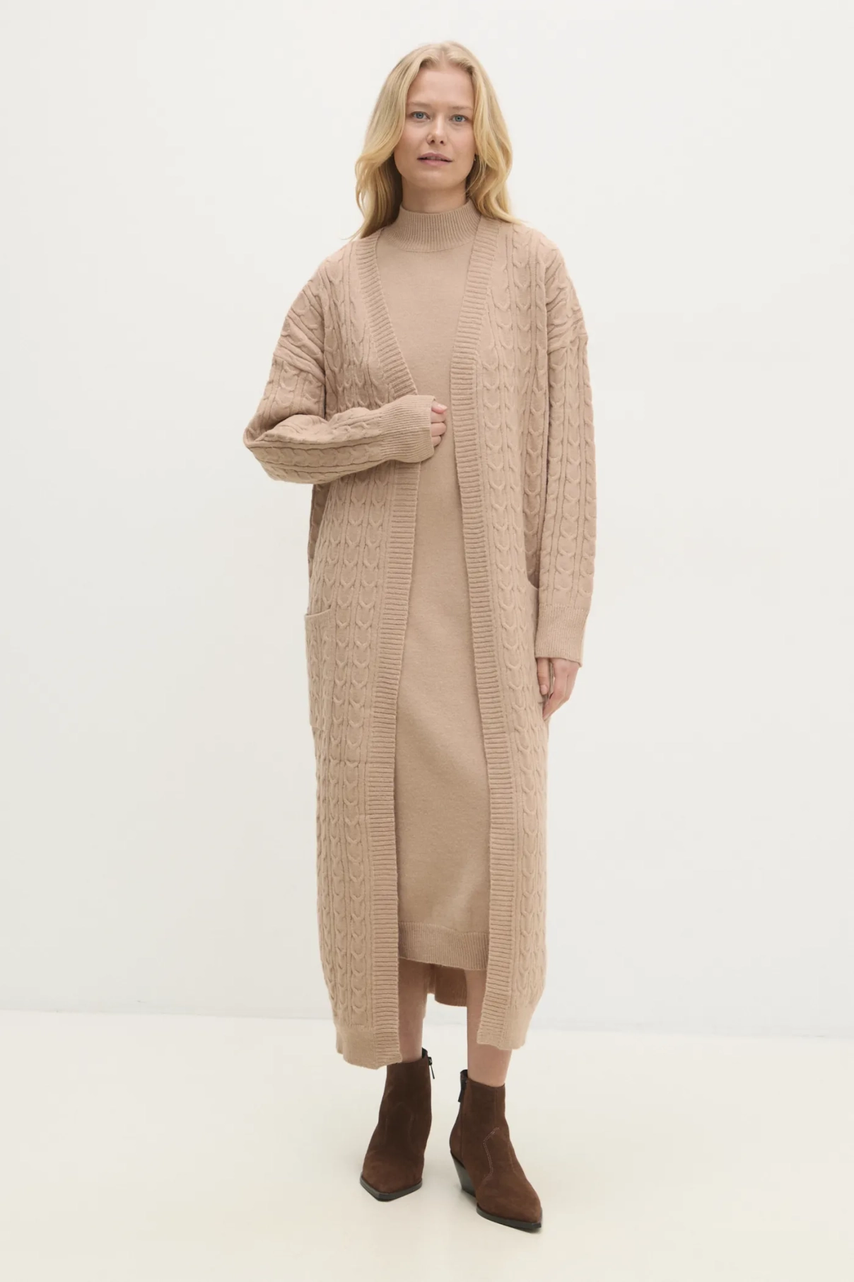 Набор Answear Lab, бежевый
Набор Answear Lab, бежевый