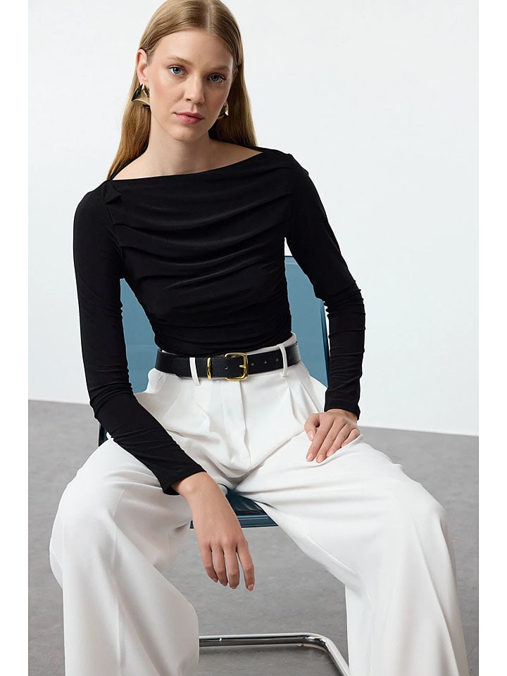 Trendyol Футболка с длинными рукавами черного цвета
Trendyol Футболка с длинными рукавами черного цвета