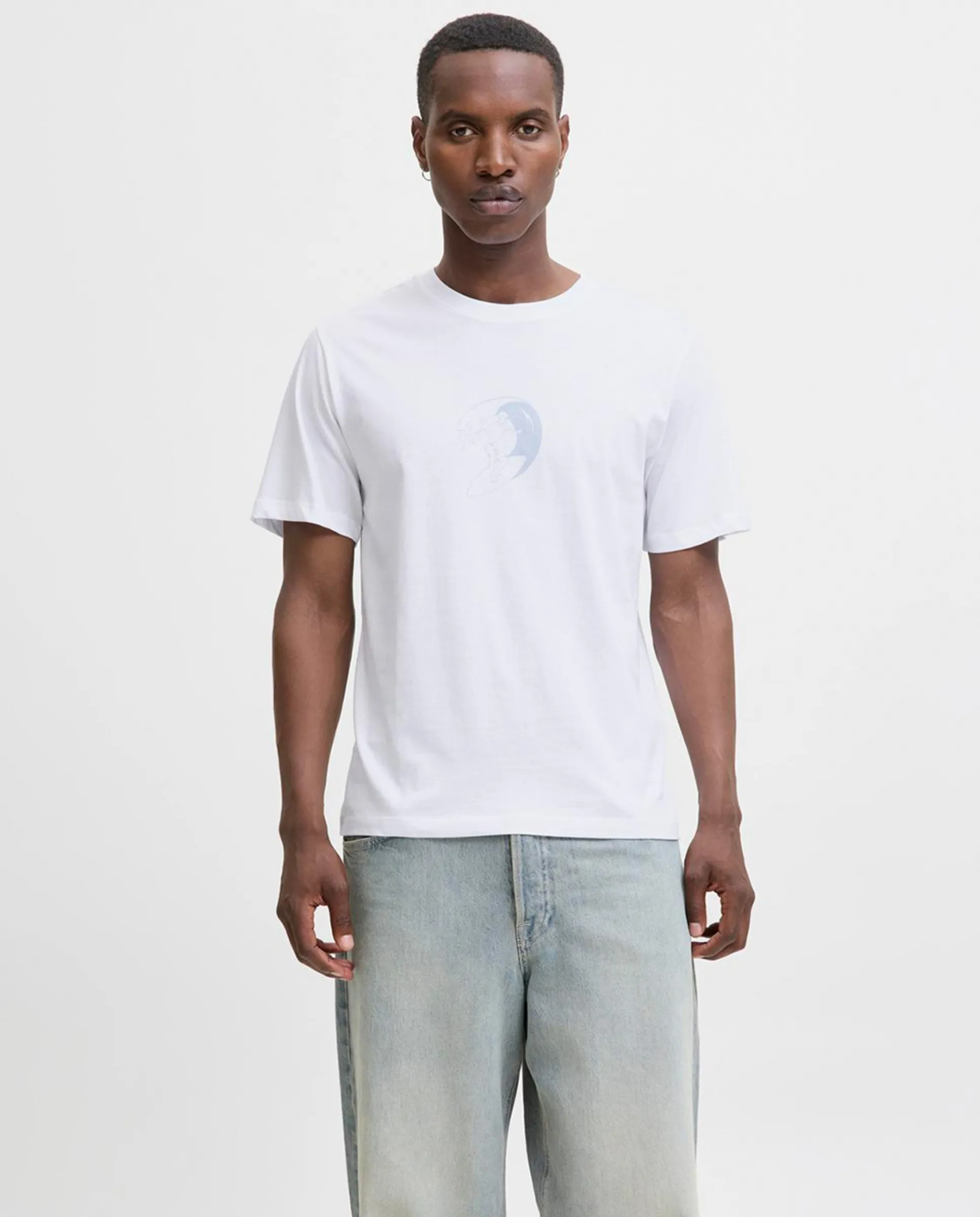 Мужская футболка с коротким рукавом и небольшим принтом спереди Jack & Jones, белый
Мужская футболка с коротким рукавом и небольшим принтом спереди Jack & Jones, белый