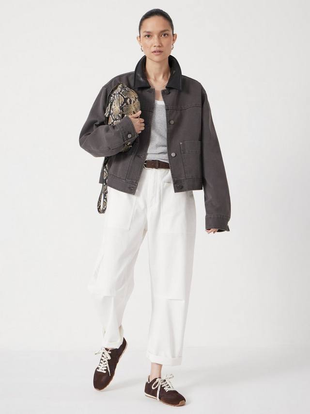 Короткая куртка с контрастным воротником HUSH, Charcoal
Короткая куртка с контрастным воротником HUSH, Charcoal