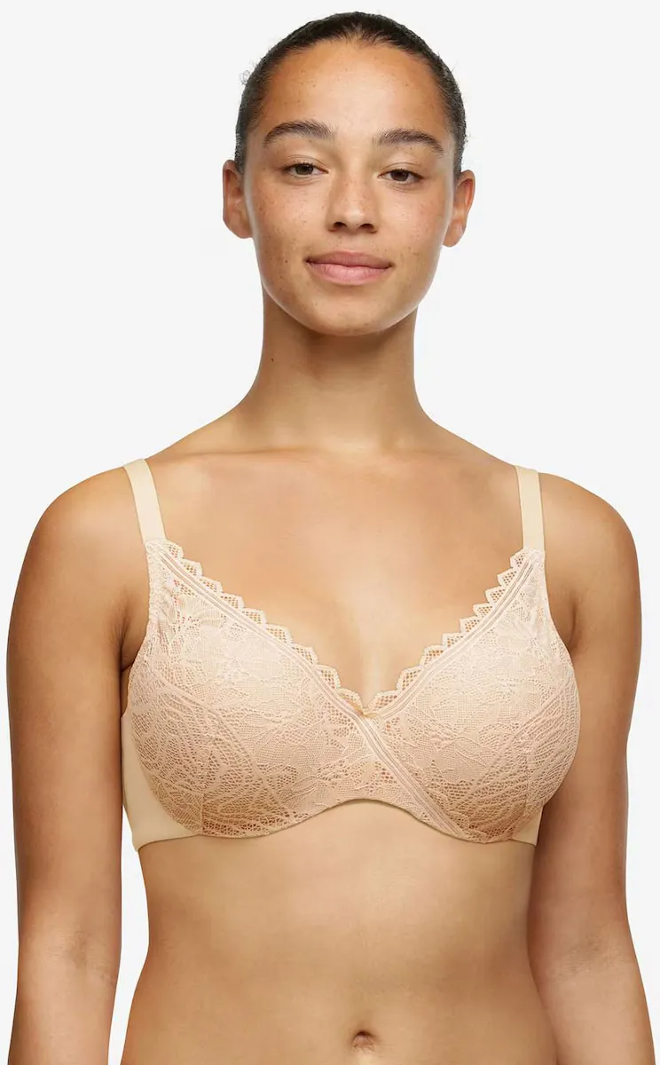 Бюстгальтер на косточках предварительной формы с эффектом памяти из кружева и ультрамягкой ткани Floral Touch Chantelle, бежевый
Бюстгальтер на косточках предварительной формы с эффектом памяти из кружева и ультрамягкой ткани Floral Touch Chantelle, бежевый