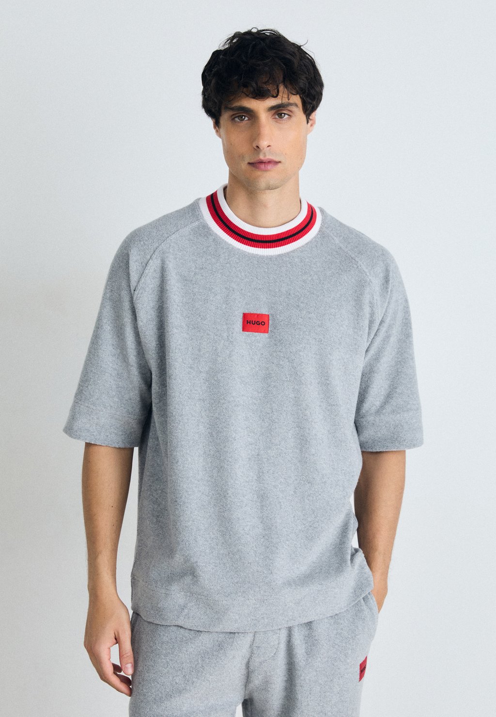 Футболка JAXON HUGO, серый
Футболка JAXON HUGO, серый
