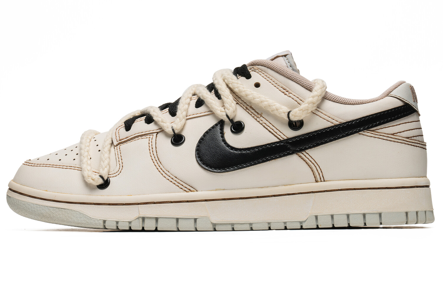 Мужские кроссовки для скейтбординга Nike Dunk, бежевый/коричневый
Мужские кроссовки для скейтбординга Nike Dunk, бежевый/коричневый