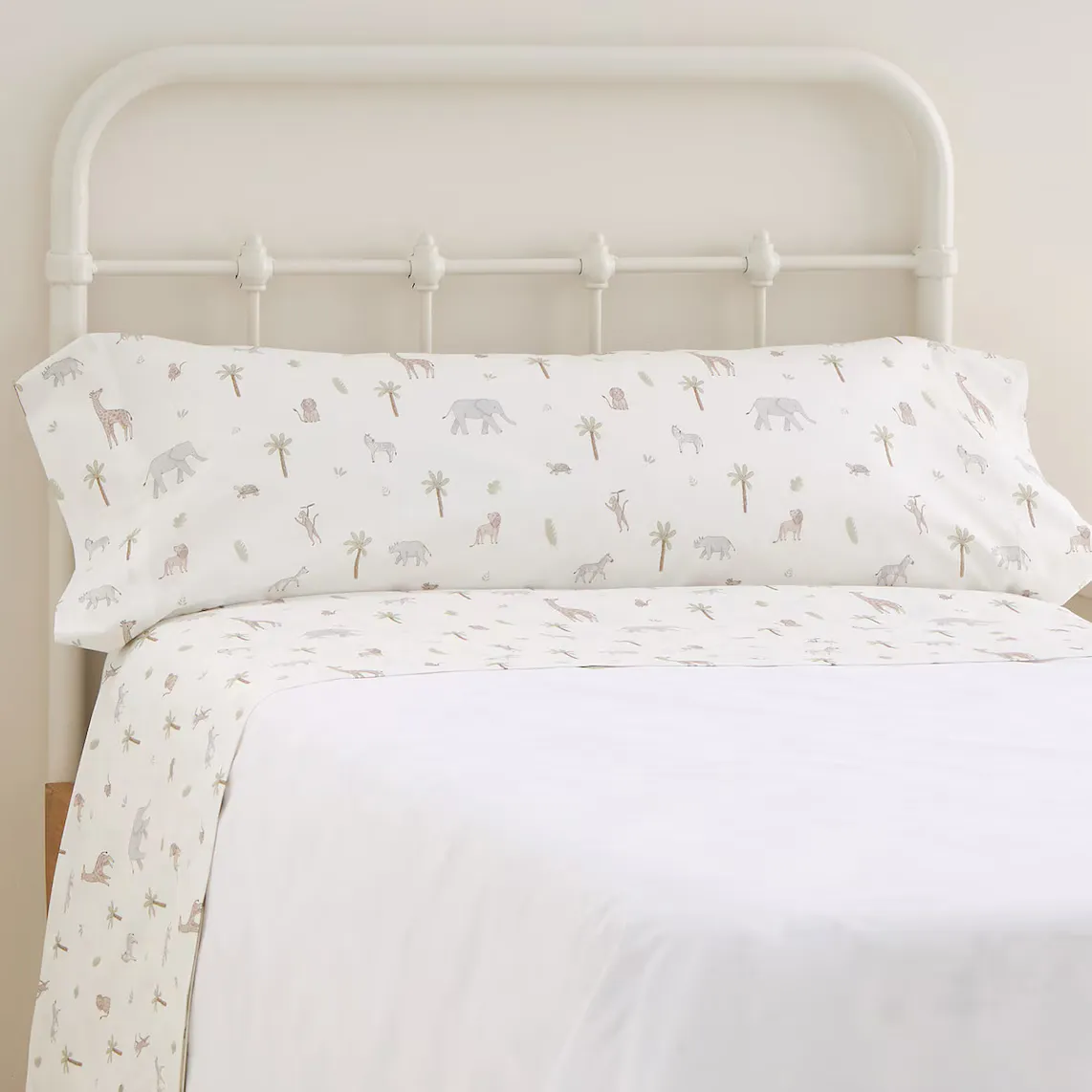 Комплект хлопкового постельного белья Fiesta Mini Home - El Corte Inglés, разноцветный
Комплект хлопкового постельного белья Fiesta Mini Home - El Corte Inglés, разноцветный