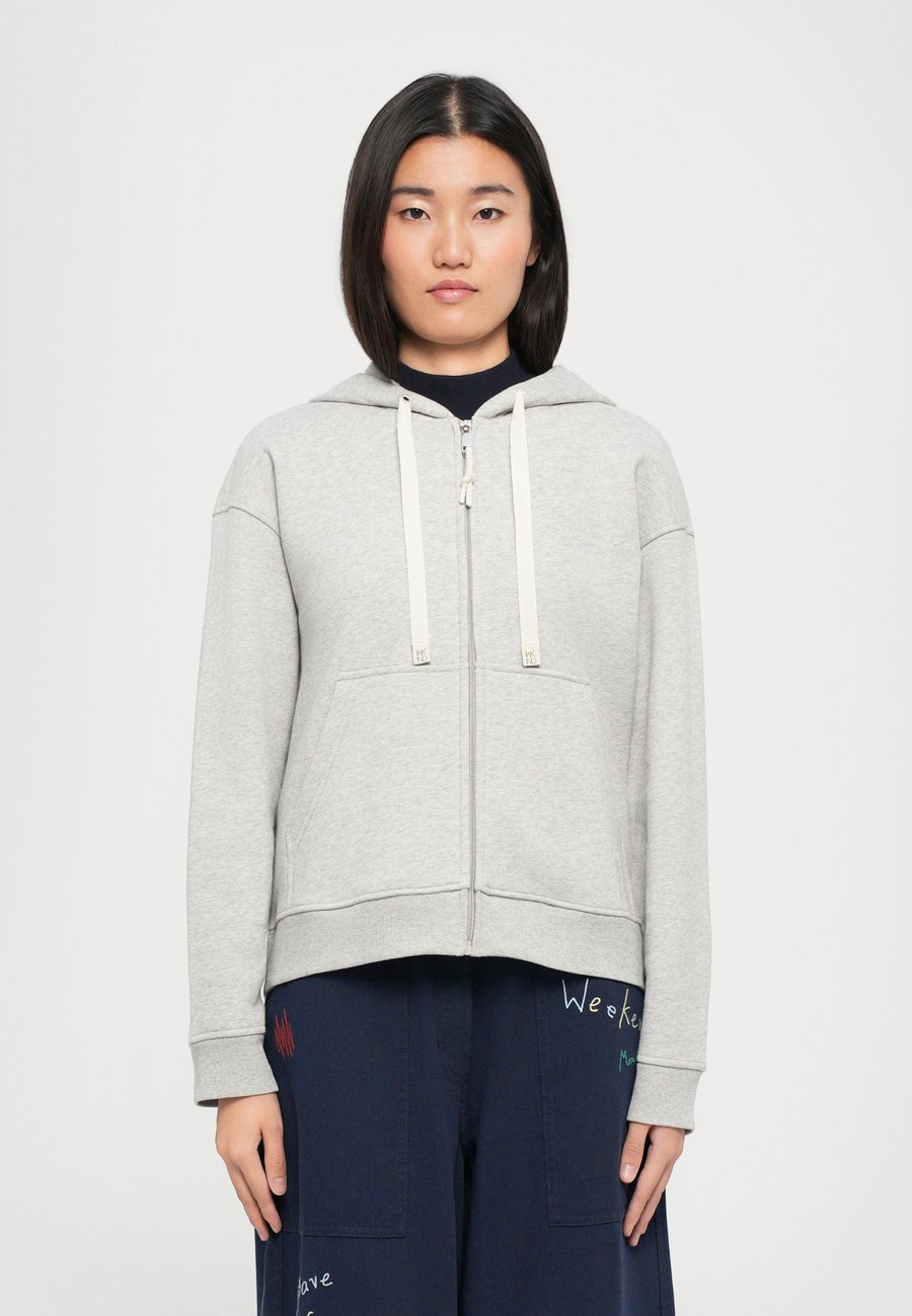 Толстовка Weekend Max Mara CANE, Grigio Chiaro/Grey
Толстовка Weekend Max Mara CANE, Grigio Chiaro/Grey