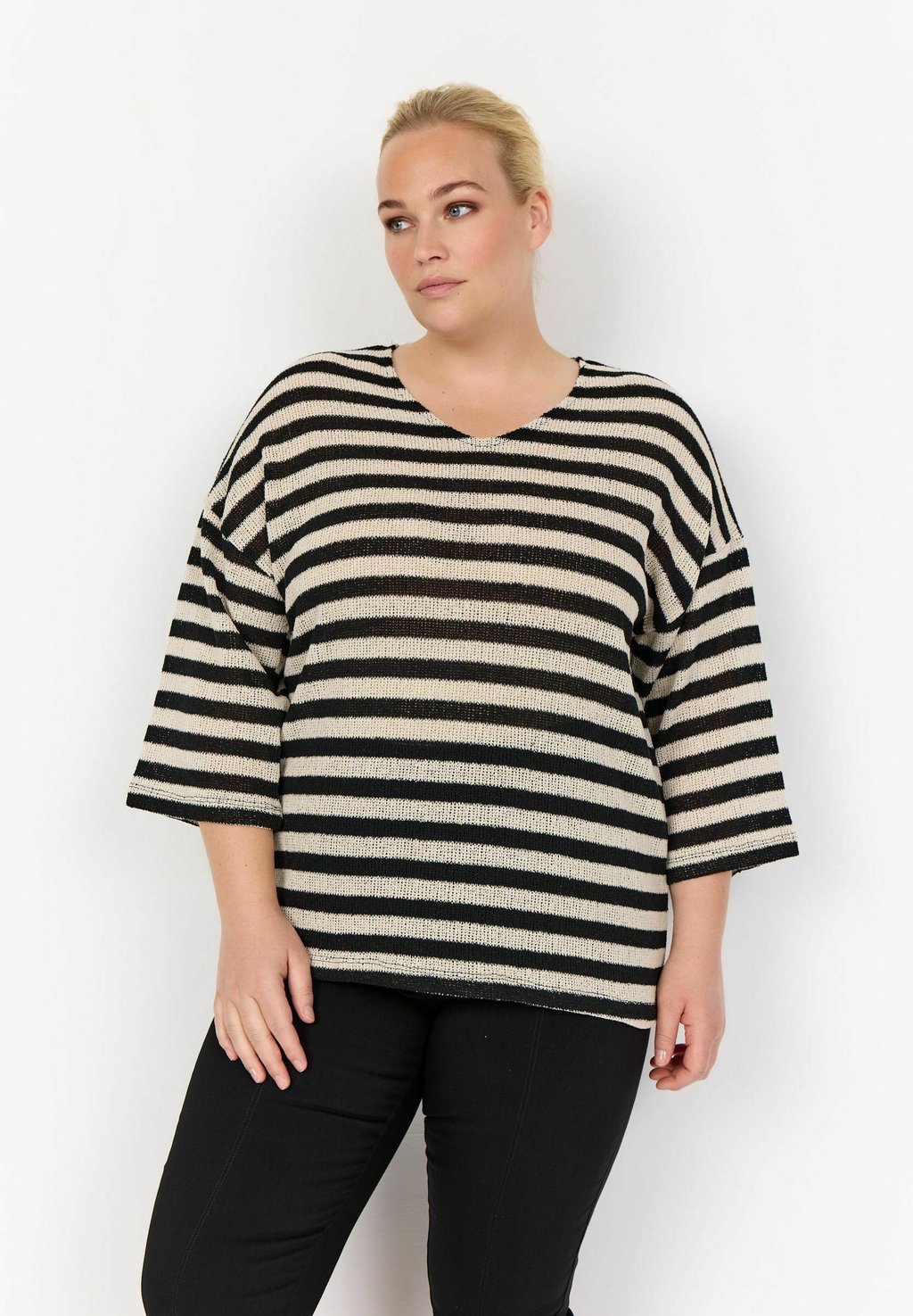 Джемпер WA-MEGAN 1 Wasabi Concept, черный
Джемпер WA-MEGAN 1 Wasabi Concept, черный