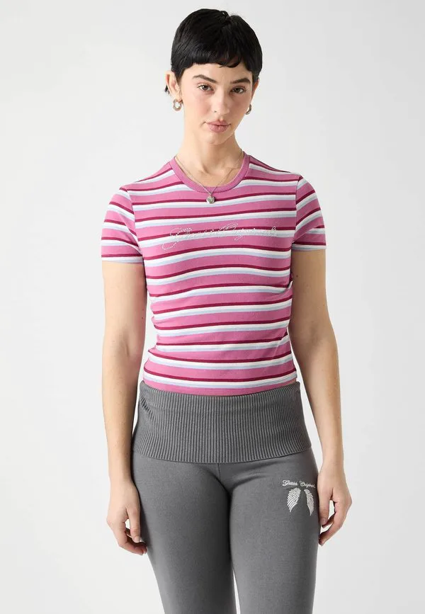 Футболка с принтом gestreiftes, kurz geschnittenes Guess, Mehrfarbe Rose, Розовый, Футболка с принтом gestreiftes, kurz geschnittenes Guess, Mehrfarbe Rose
Футболка с принтом gestreiftes, kurz geschnittenes Guess, Mehrfarbe Rose, Розовый, Футболка с принтом gestreiftes, kurz geschnittenes Guess, Mehrfarbe Rose