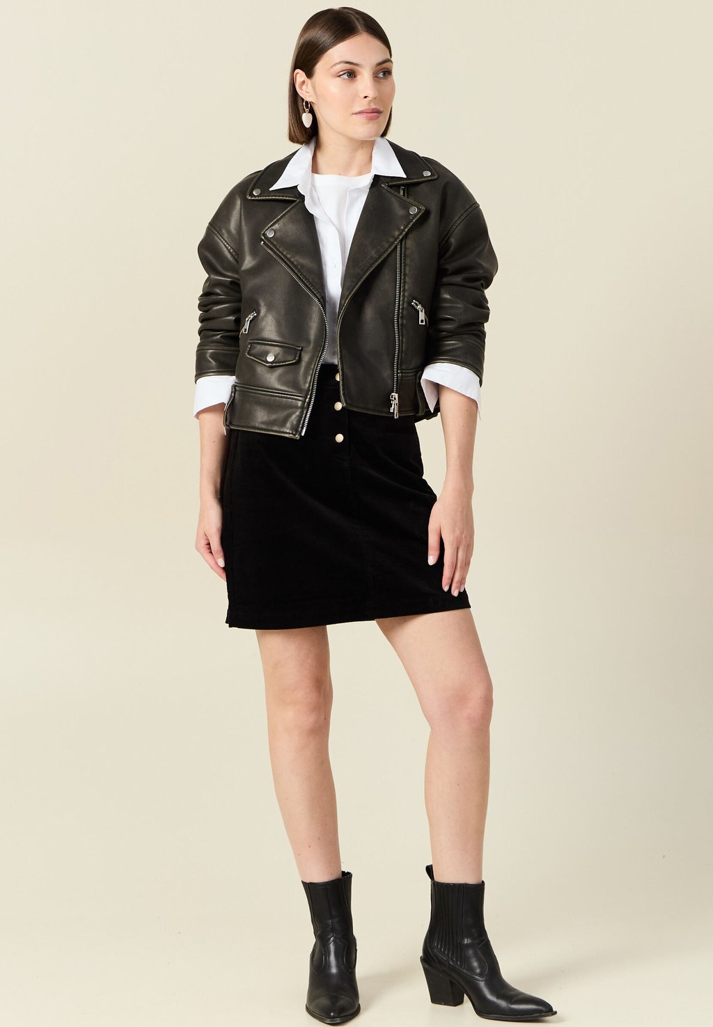 Юбка А-силуэта BONOBO Jeans, черный
Юбка А-силуэта BONOBO Jeans, черный