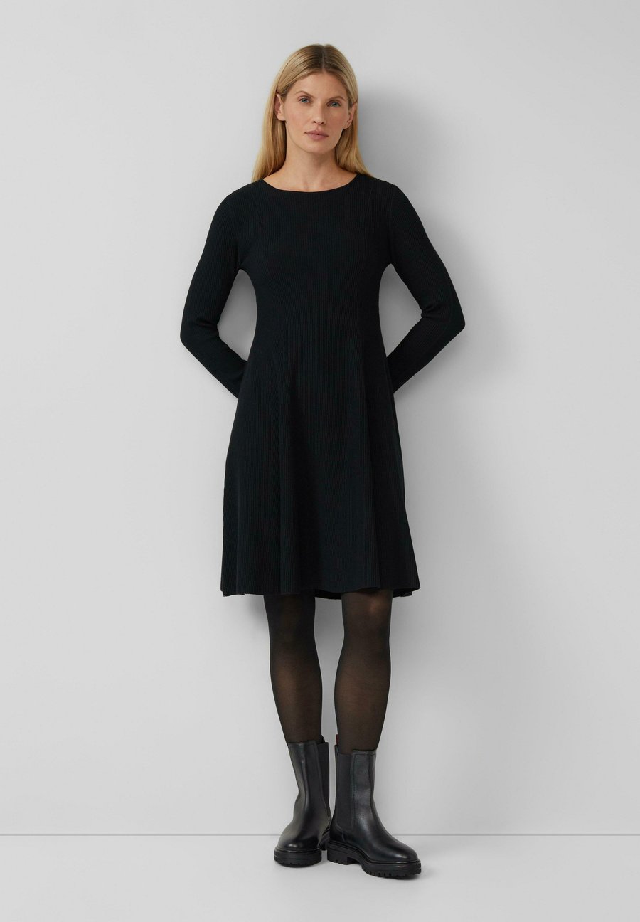 Платье s.Oliver BLACK LABEL Jumper dress, Schwarz/Black
Платье s.Oliver BLACK LABEL Jumper dress, Schwarz/Black