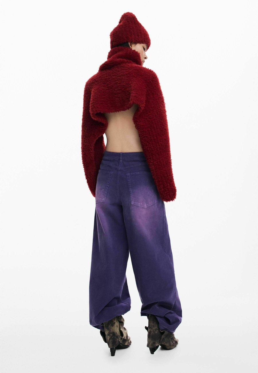 Толстовка Desigual SWEATER , Red
Толстовка Desigual SWEATER , Red