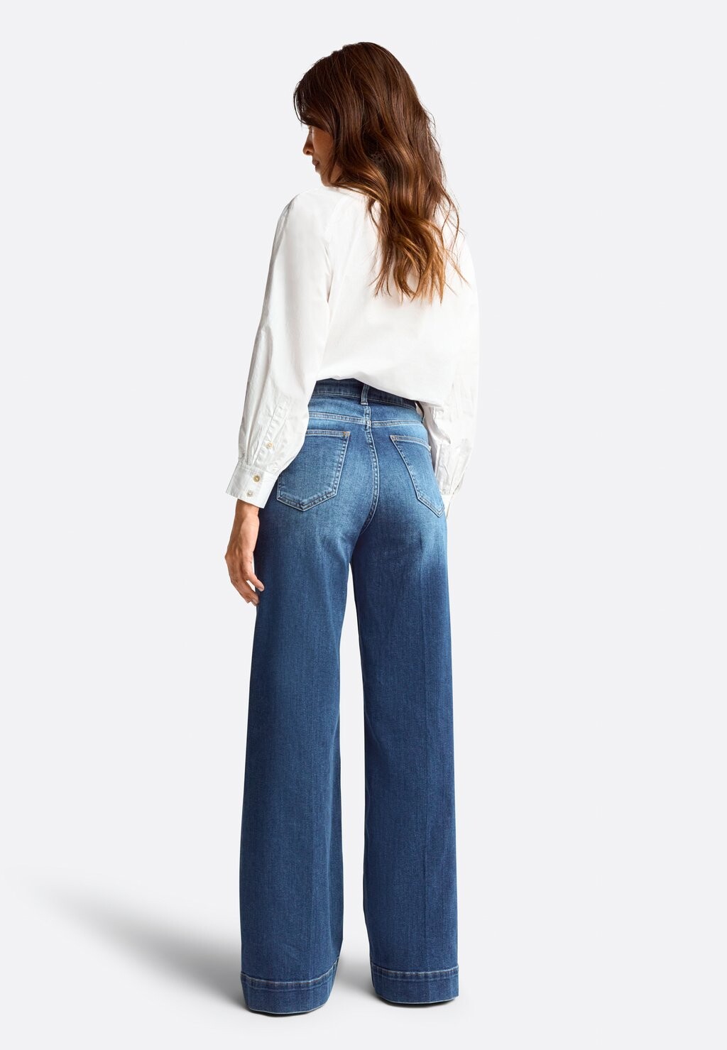 Расклешенные джинсы Rich & Royal, синий деним
Расклешенные джинсы Rich & Royal, синий деним