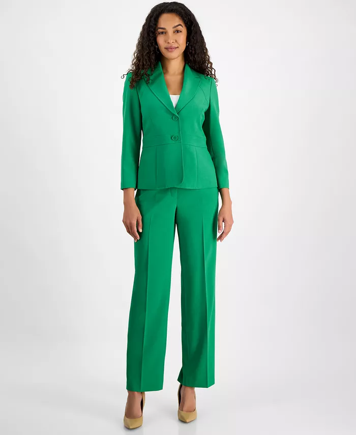 Женский костюм с пиджаком на двух пуговицах и брюками, размеры Regular и Petite Le Suit, зеленый
Женский костюм с пиджаком на двух пуговицах и брюками, размеры Regular и Petite Le Suit, зеленый