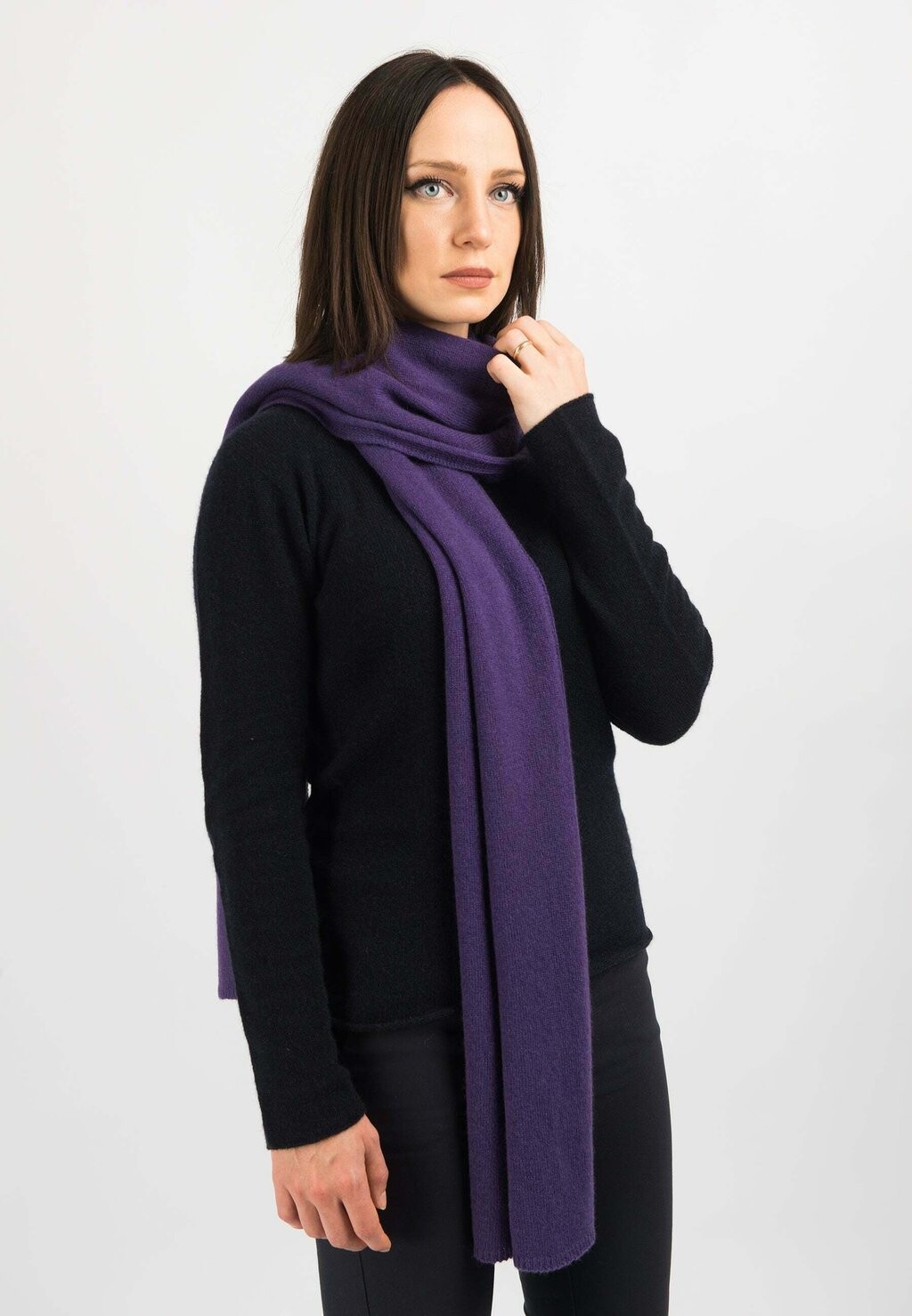 Шарф Dalle Piane Cashmere, цвет Viola
Шарф Dalle Piane Cashmere, цвет Viola