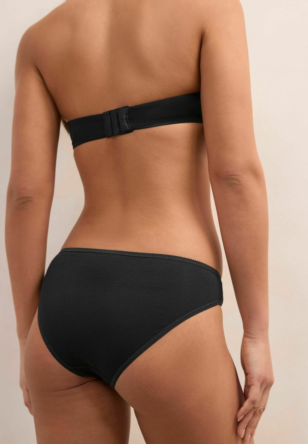 Плавки бикини 7 PACK Next, черный
Плавки бикини 7 PACK Next, черный