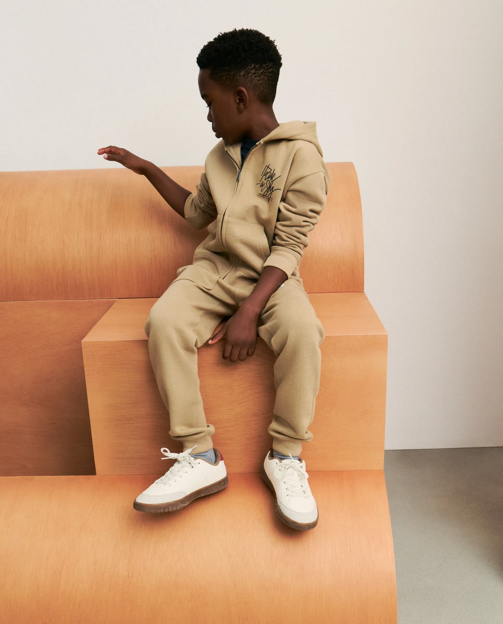 Детские штаны из флиса с фантазийными вырезами Kids El Corte Inglés, коричневый
Детские штаны из флиса с фантазийными вырезами Kids El Corte Inglés, коричневый