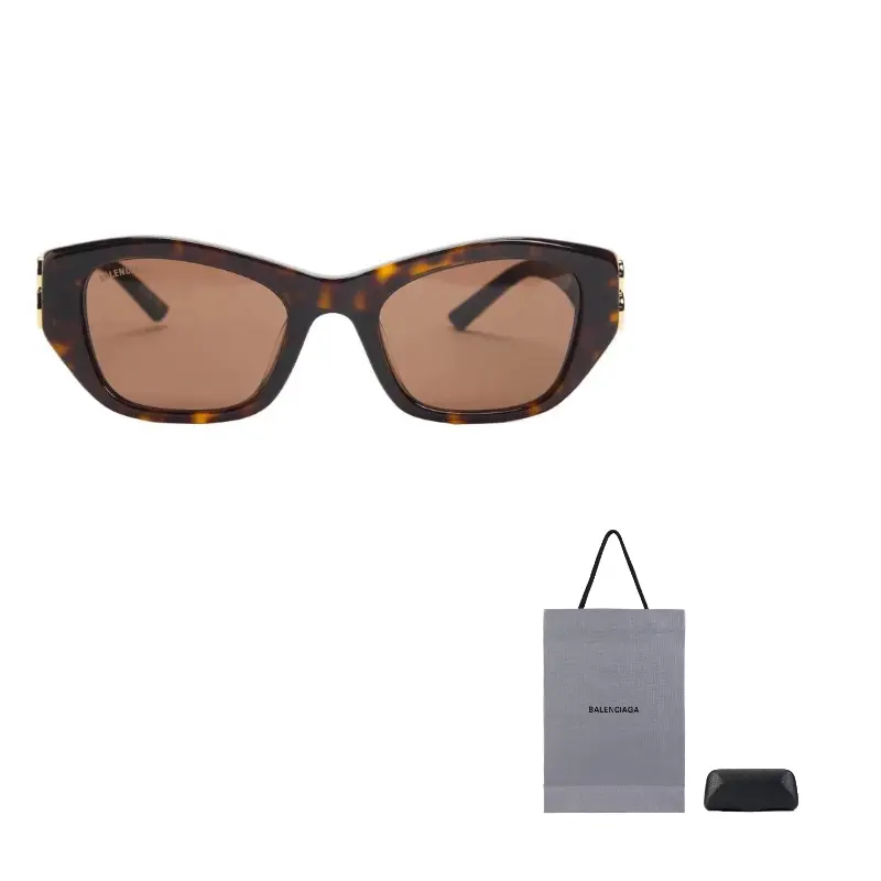 Balenciaga Прямоугольные солнцезащитные очки, Tortoiseshell
Balenciaga Прямоугольные солнцезащитные очки, Tortoiseshell