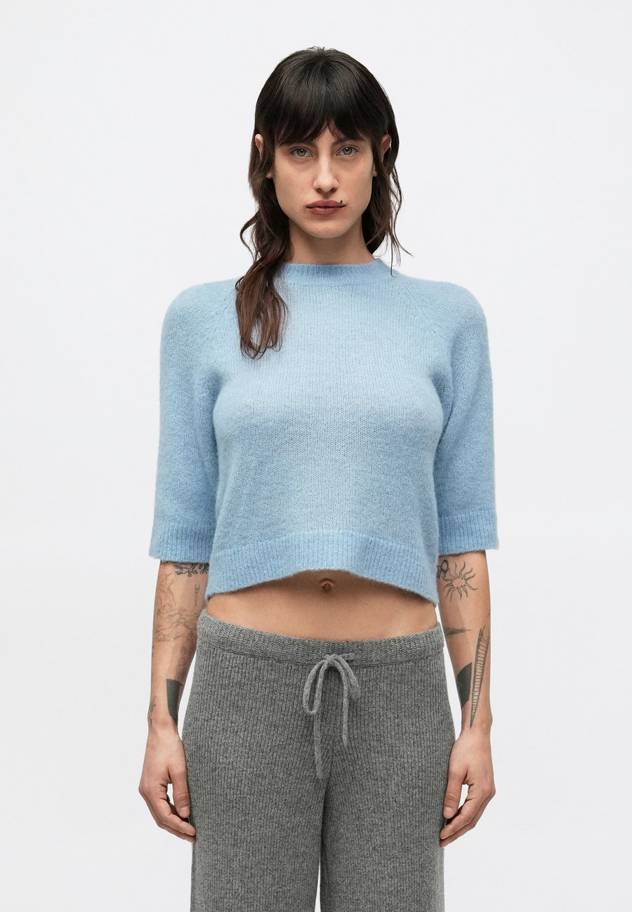 Джемпер DESIGNERS REMIX VERONA TEE, Light Blue
Джемпер DESIGNERS REMIX VERONA TEE, Light Blue