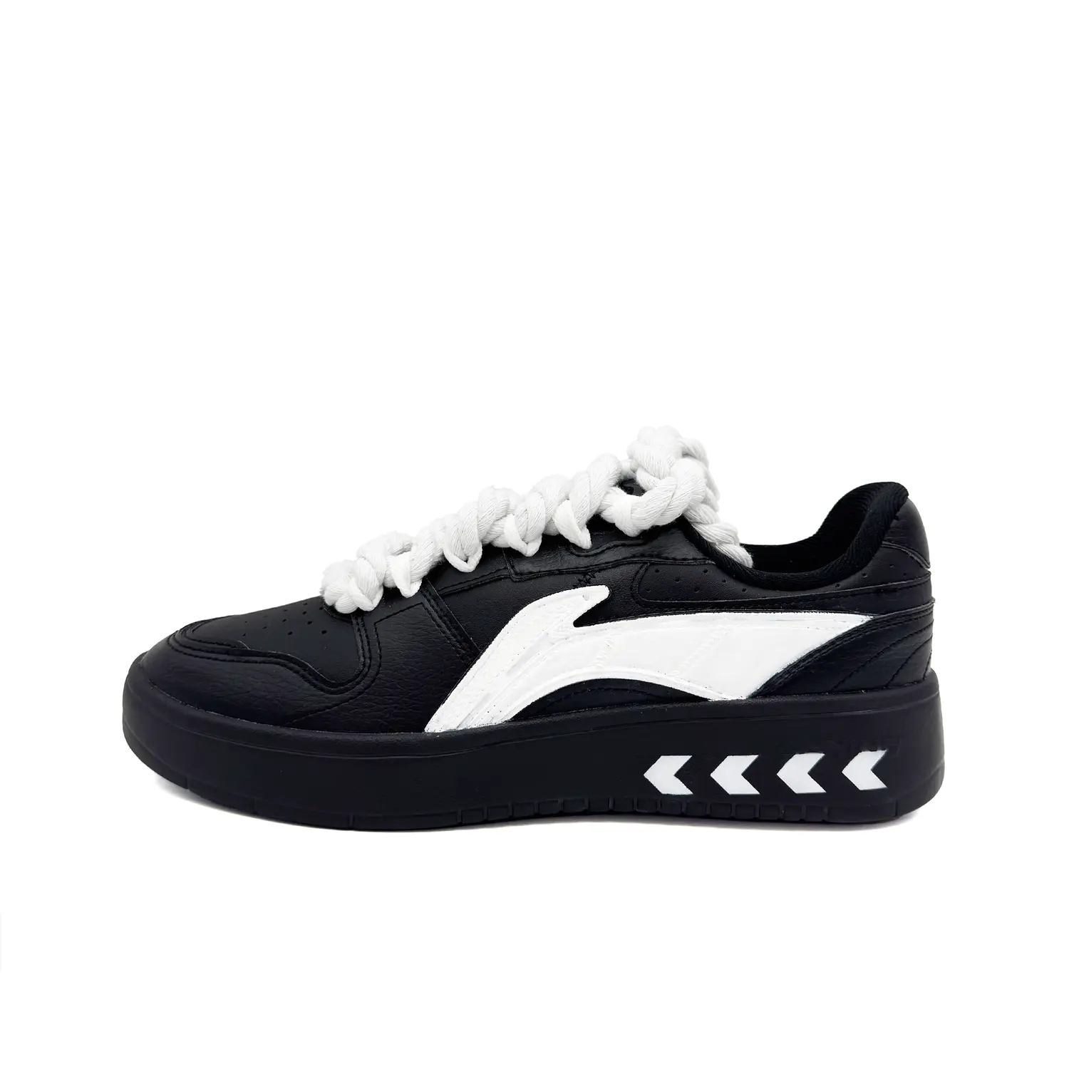 LINING Нескользящие износостойкие низкие кроссовки для скейтбординга мужские, черно-белые
LINING Нескользящие износостойкие низкие кроссовки для скейтбординга мужские, черно-белые