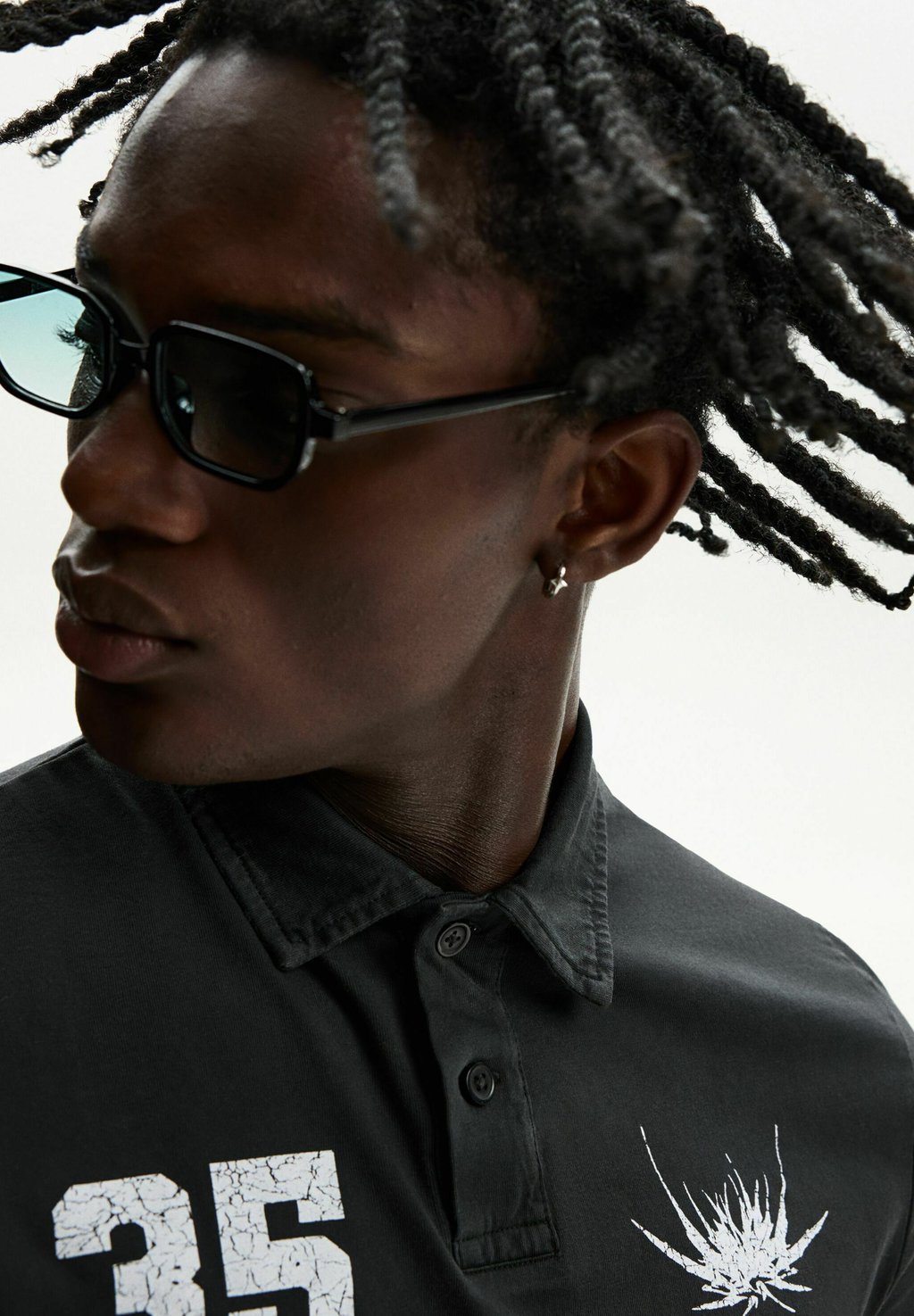 Солнцезащитные очки Bershka, зеленый
Солнцезащитные очки Bershka, зеленый