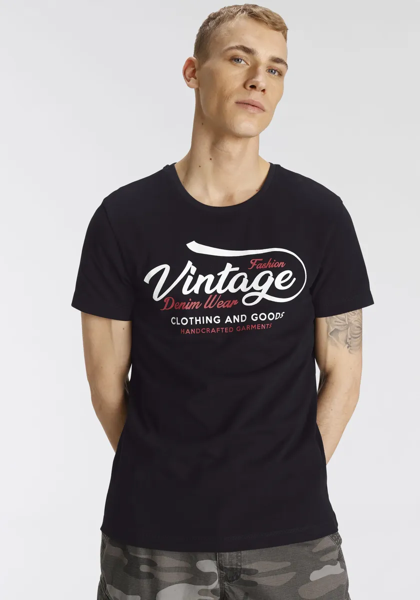 Футболка AJC с крупным принтом на груди, черный
Футболка AJC с крупным принтом на груди, черный