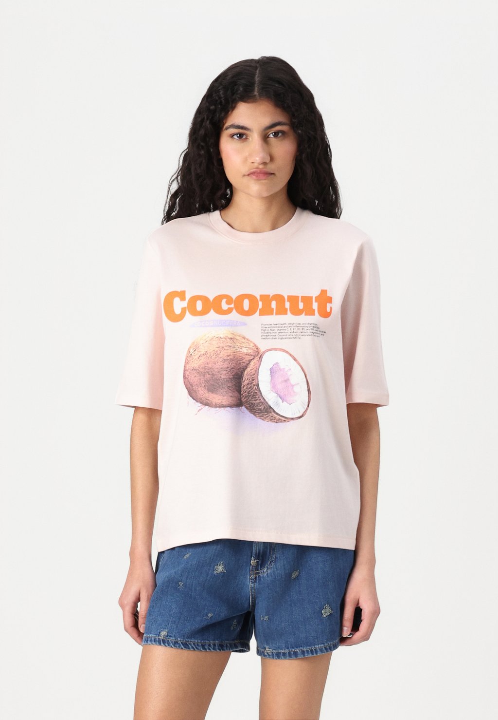 Футболка с принтом ONLPHOEBE FRESH BOX ONLY, светло-розовый
Футболка с принтом ONLPHOEBE FRESH BOX ONLY, светло-розовый