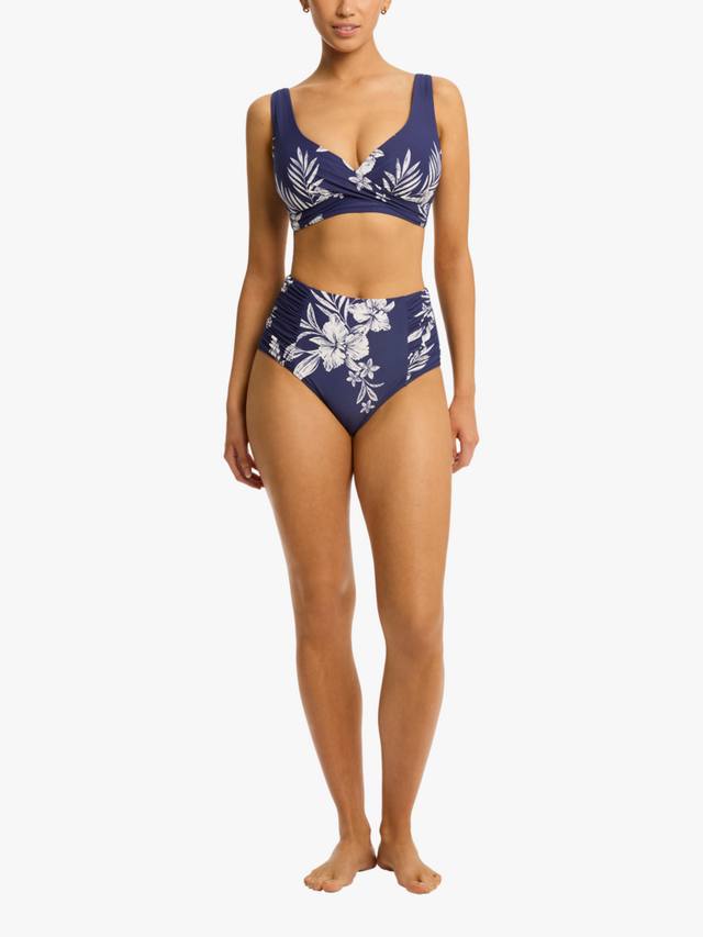 Бикини-трусики Aloha с высокой талией Sea Level, French Navy/White
Бикини-трусики Aloha с высокой талией Sea Level, French Navy/White