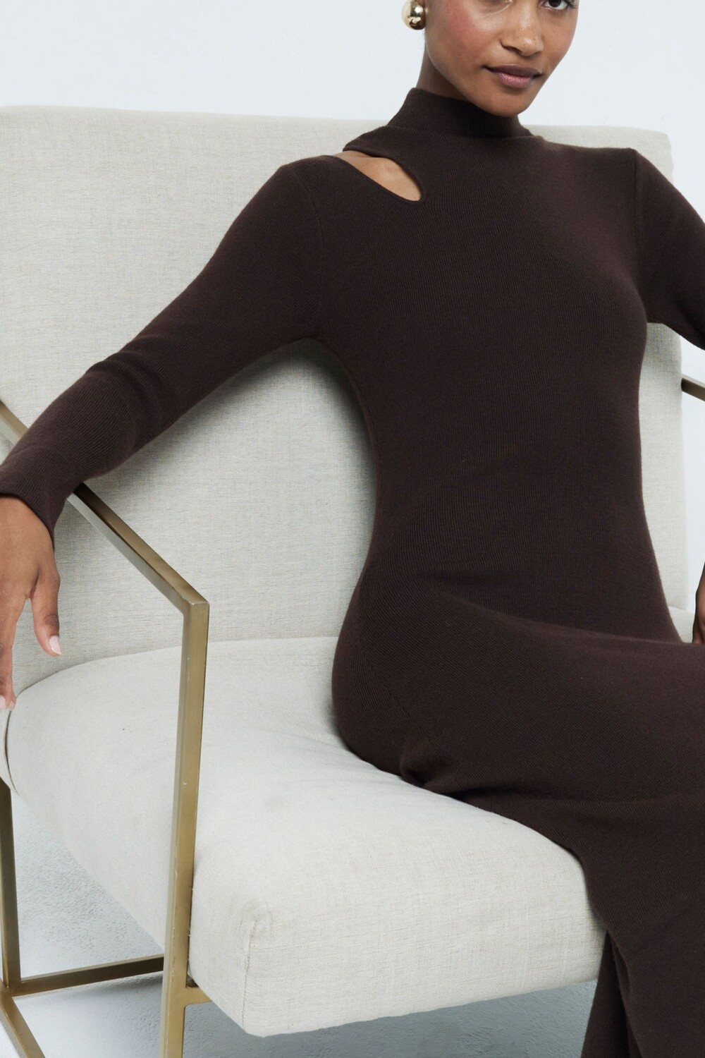 Платье миди с вырезом и высоким воротом River Island, коричневый
Платье миди с вырезом и высоким воротом River Island, коричневый