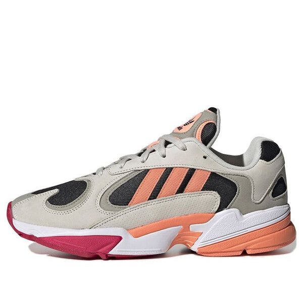 Массивные кеды yung 1 Adidas, черный
Массивные кеды yung 1 Adidas, черный