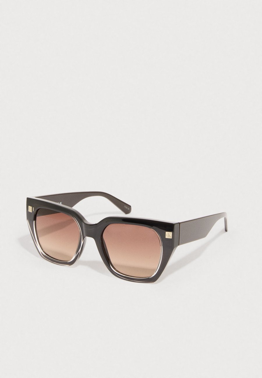 Солнцезащитные очки Calvin Klein Jeans Sunglasses, Brown
Солнцезащитные очки Calvin Klein Jeans Sunglasses, Brown