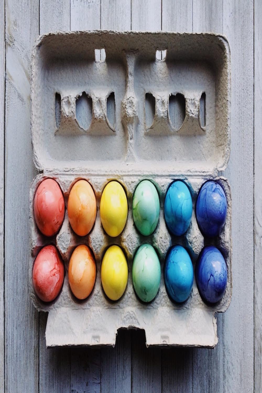 Colored Egg Journal: Colored Egg Notebook (Independently published)
Colored Egg Journal: Colored Egg Notebook (Independently published)
