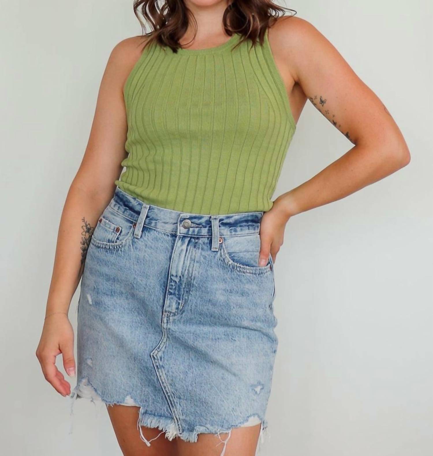 Свитер-топ Ione в зеленом цвете Splendid
Свитер-топ Ione в зеленом цвете Splendid