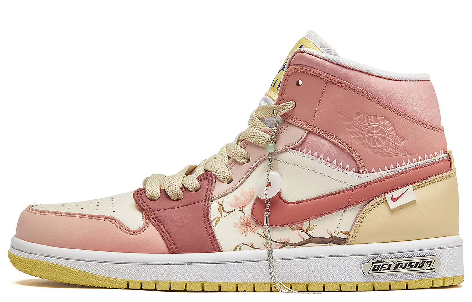 Баскетбольные кроссовки Air 1 Vintage женские высокие розовый Jordan, цвет Peach
Баскетбольные кроссовки Air 1 Vintage женские высокие розовый Jordan, цвет Peach