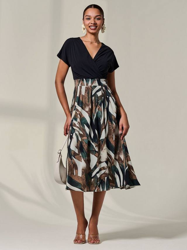 Двухцветное платье миди Jolie Moi, Black
Двухцветное платье миди Jolie Moi, Black