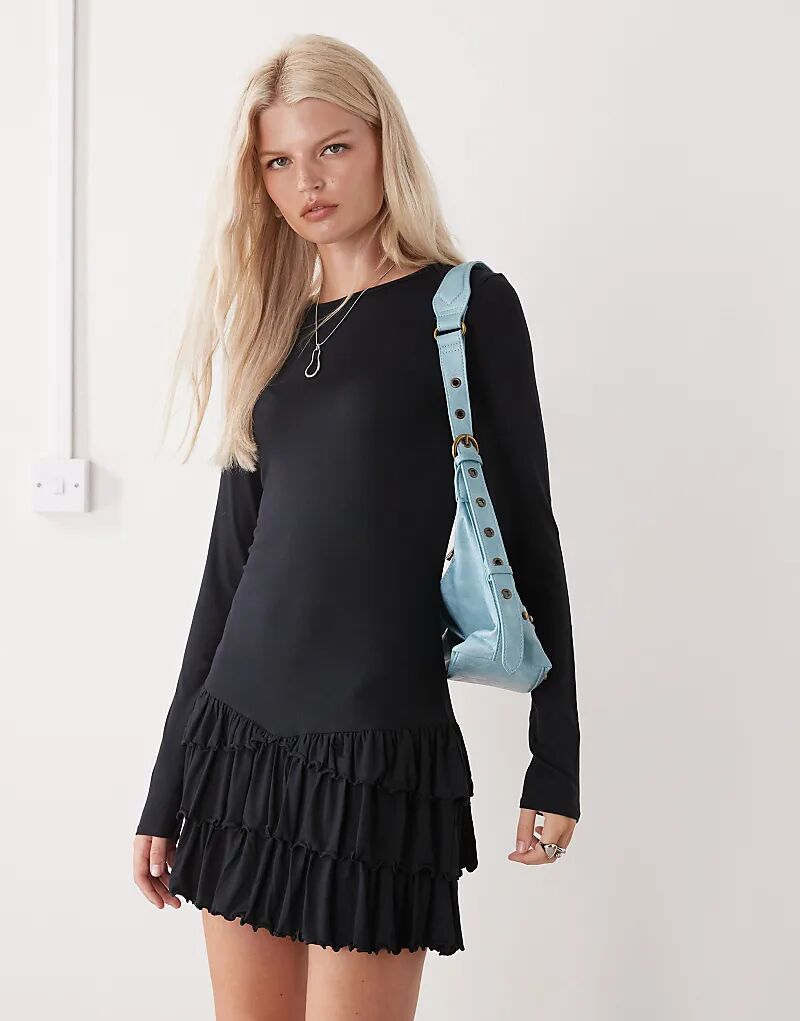 Мини-платье COLLUSION с рюшами и длинным рукавом
Мини-платье COLLUSION с рюшами и длинным рукавом