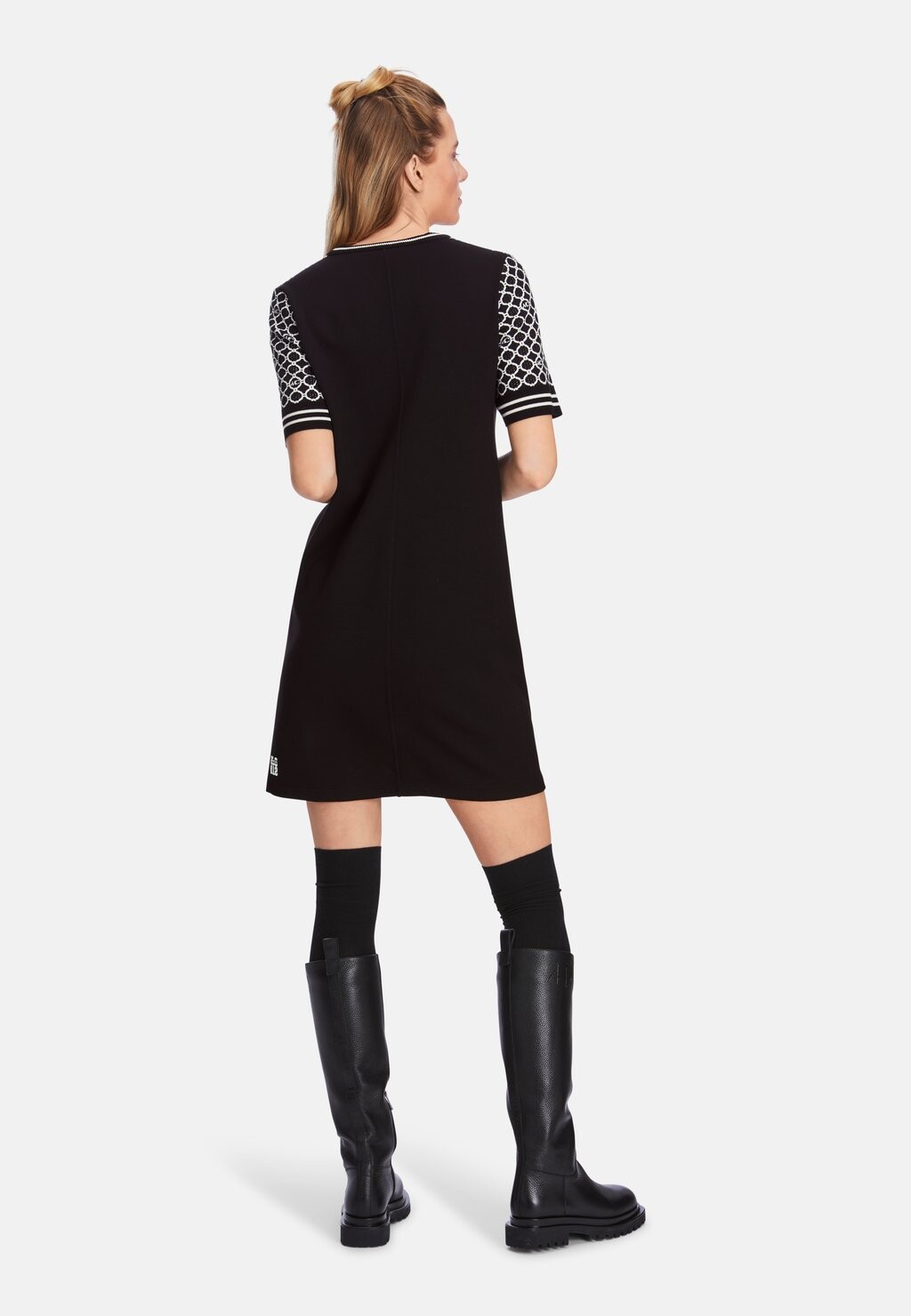 Платье-джемпер Marc Cain, черный
Платье-джемпер Marc Cain, черный