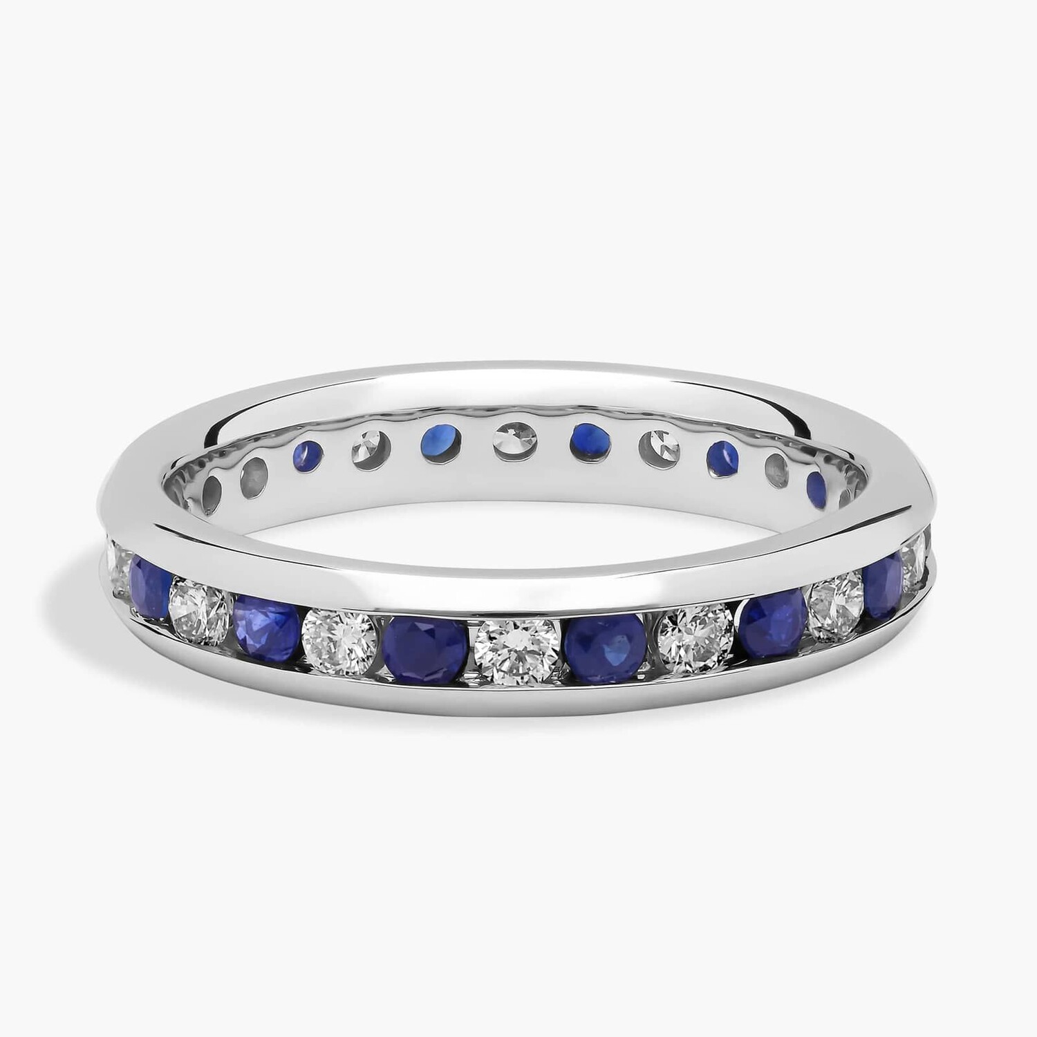 Кольцо вечности с чередующимися бриллиантами и синими сапфирами в наборе каналов из платины Blue Nile
Кольцо вечности с чередующимися бриллиантами и синими сапфирами в наборе каналов из платины Blue Nile