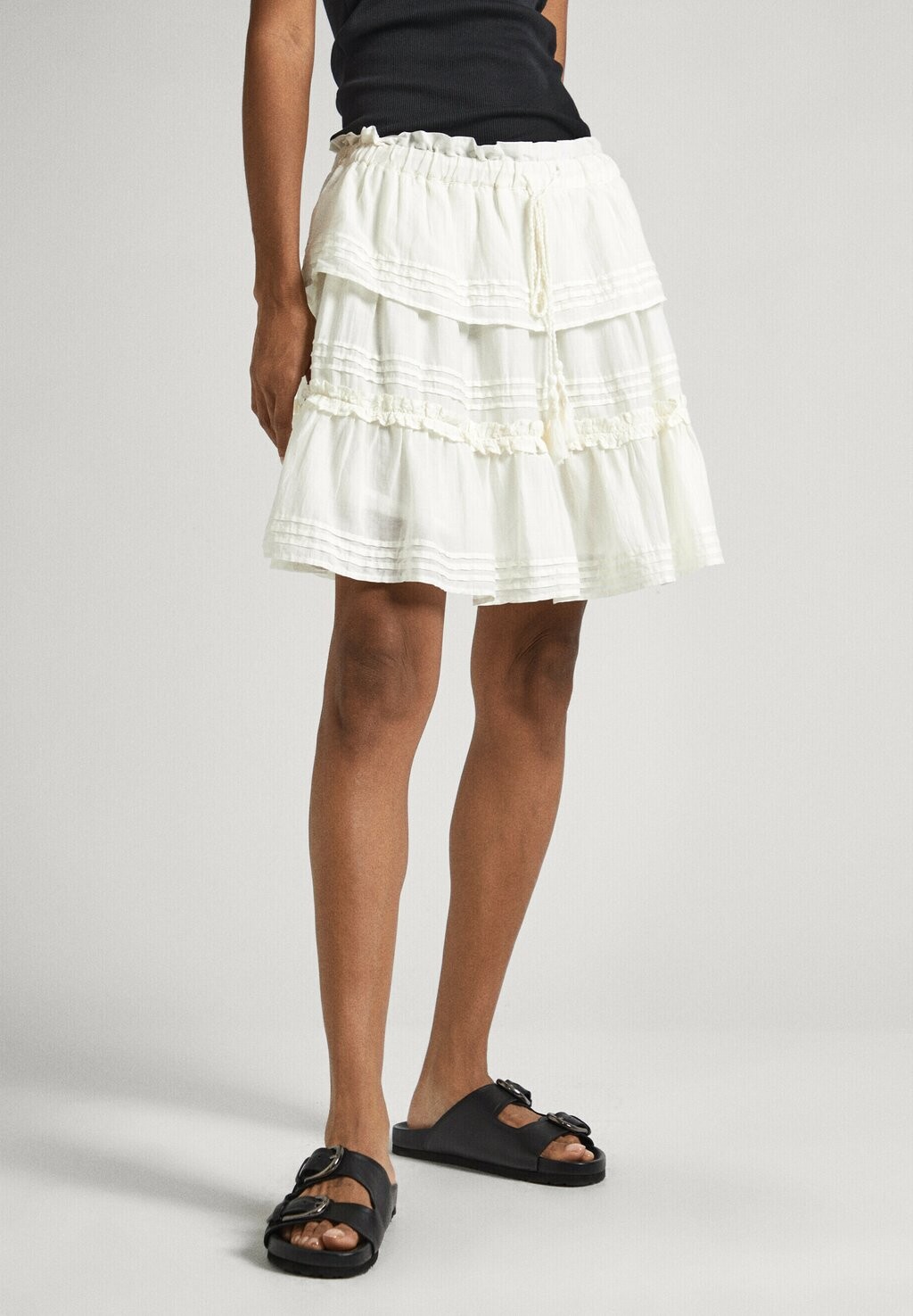 Юбка-трапеция Pepe Jeans, цвет mousse white
Юбка-трапеция Pepe Jeans, цвет mousse white