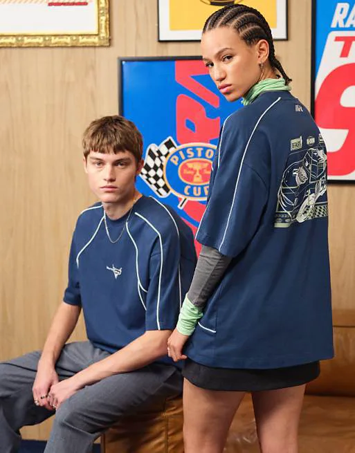 Голубая футболка оверсайз с принтом «Тачки» ASOS DESIGN Disney Pixar
Голубая футболка оверсайз с принтом «Тачки» ASOS DESIGN Disney Pixar