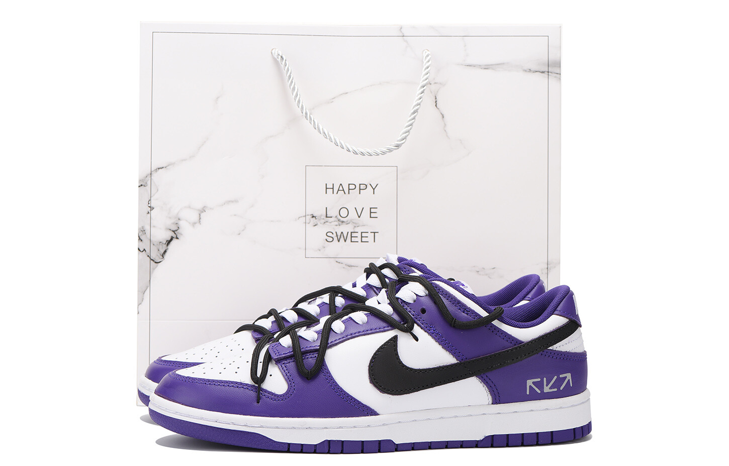 Кроссовки Nike Dunk Skateboard Shoes Men Low-Top Black
Кроссовки Nike Dunk Skateboard Shoes Men Low-Top Black