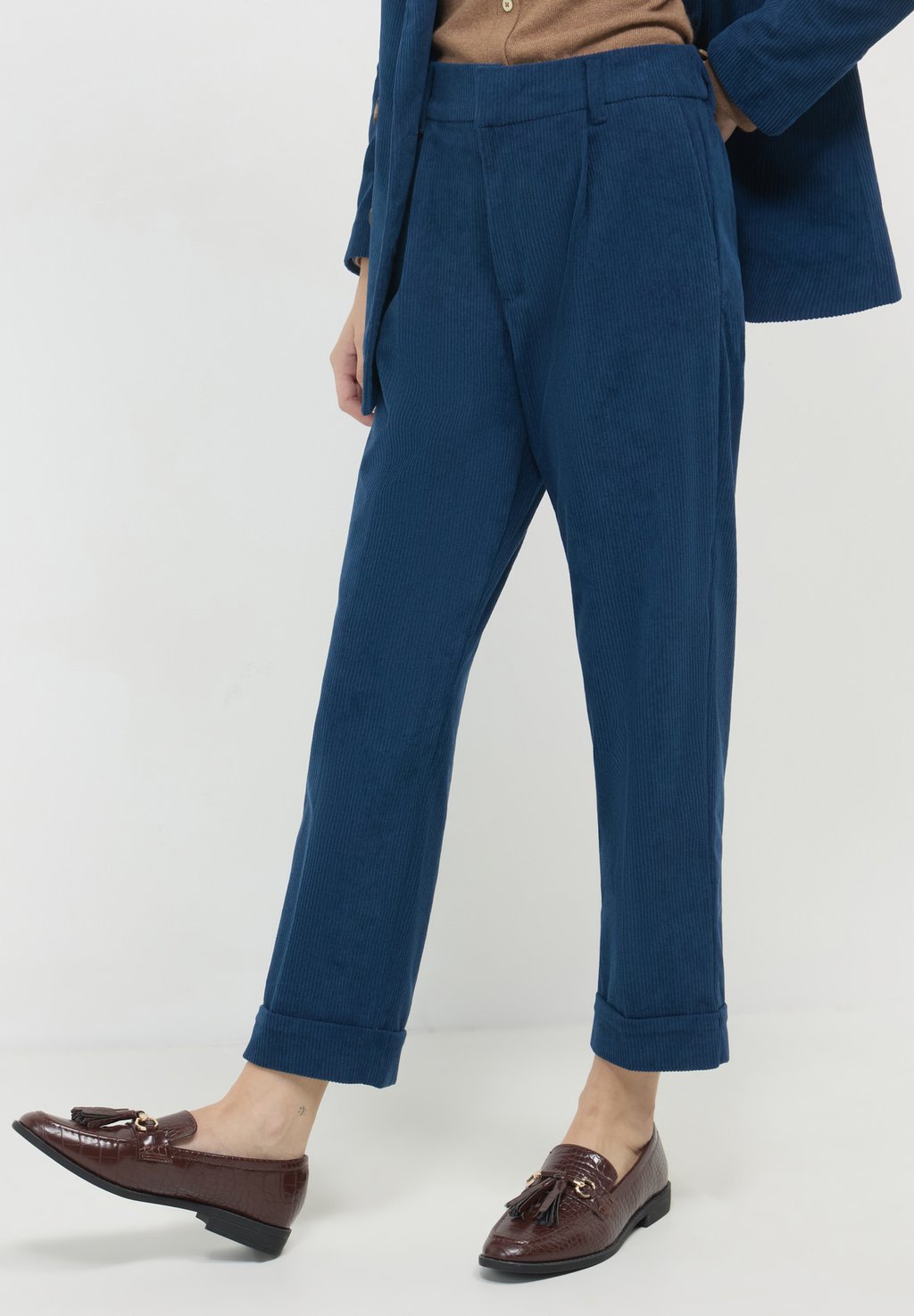 Брюки CON RISVOLTO EFFETTO Calliope, синий
Брюки CON RISVOLTO EFFETTO Calliope, синий