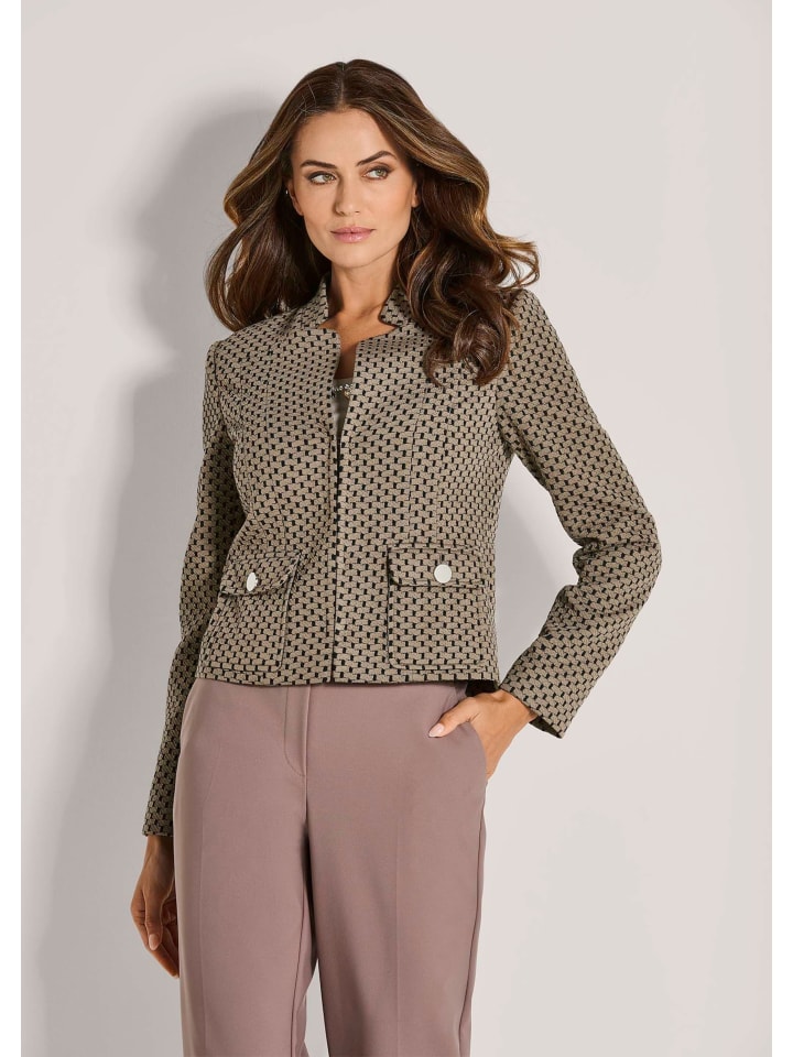 MADELEINE Стильный короткий блейзер с графическим узором в бежево-черном цвете
MADELEINE Стильный короткий блейзер с графическим узором в бежево-черном цвете