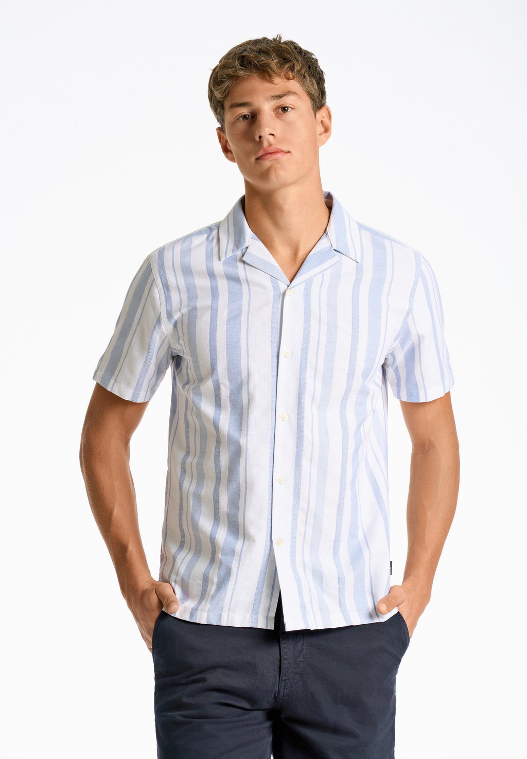 Рубашка STRUCTURE RESORT Junk De Luxe, светло-голубой
Рубашка STRUCTURE RESORT Junk De Luxe, светло-голубой