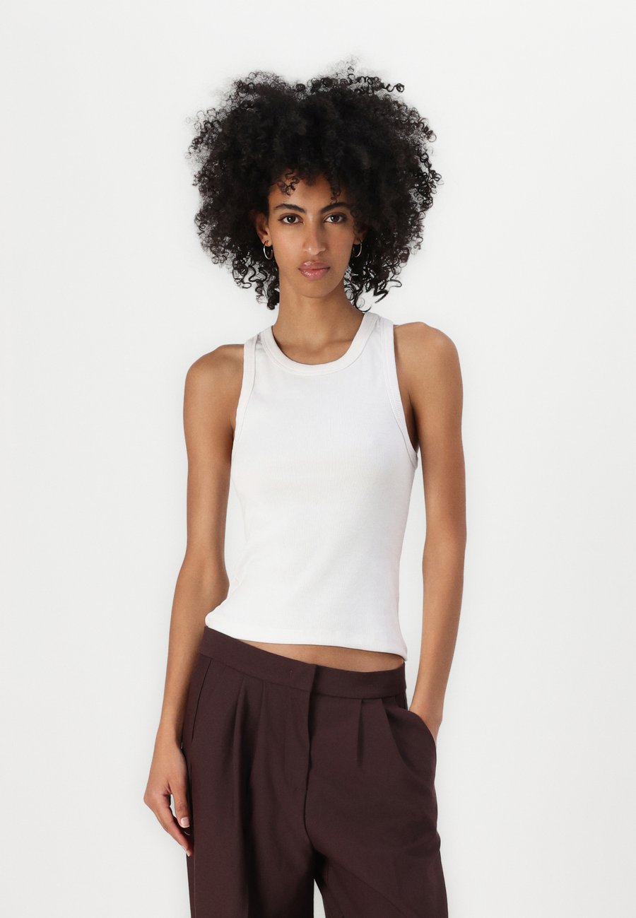 Топ 2nd Day PURITY , Brilliant White/White
Топ 2nd Day PURITY , Brilliant White/White