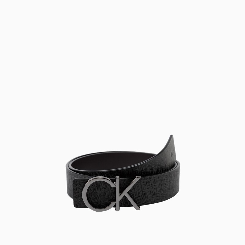 Ремень двусторонний мужской Calvin Klein Jeans с надписью и пуговицей, черный
Ремень двусторонний мужской Calvin Klein Jeans с надписью и пуговицей, черный