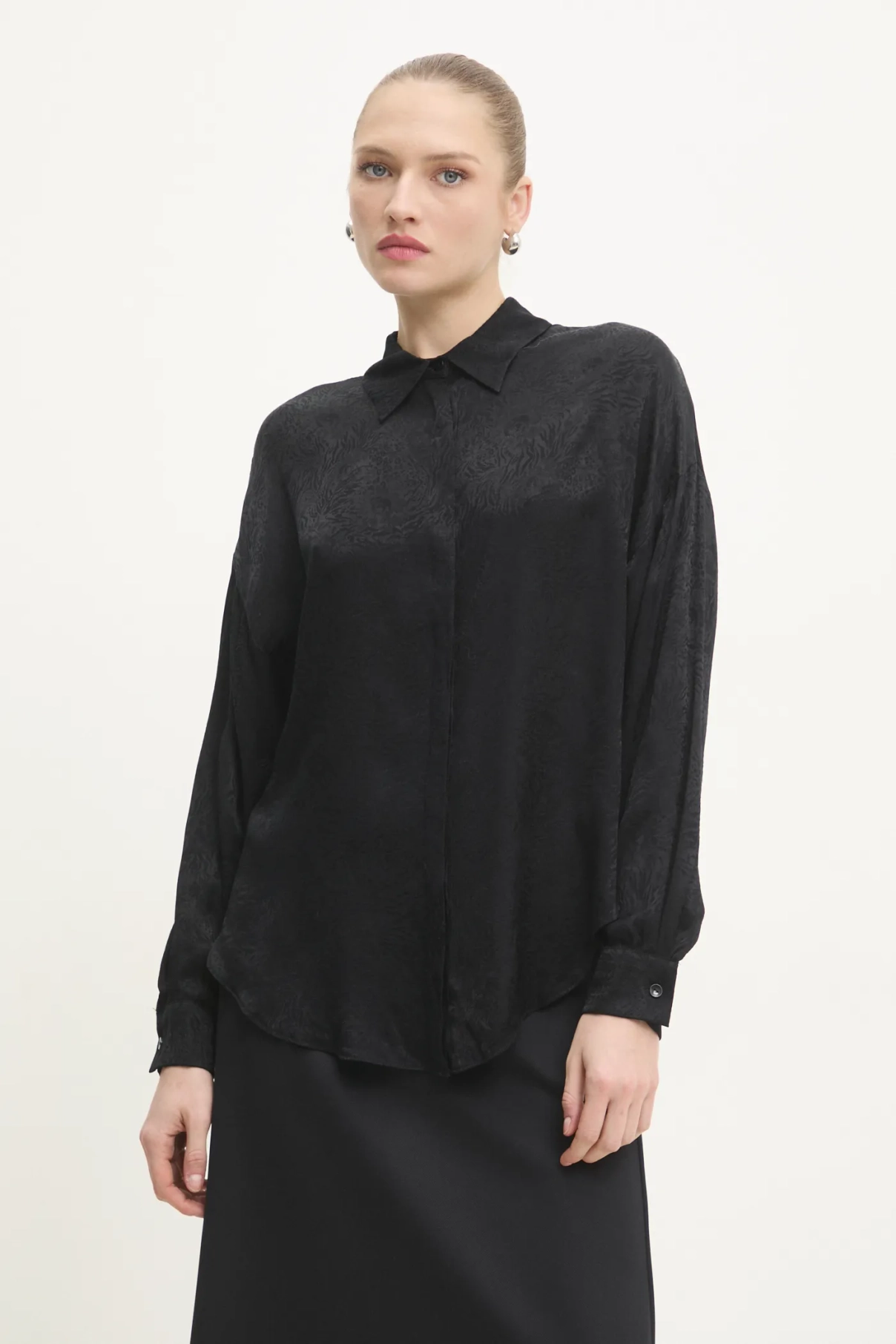 Рубашка Answear Lab, черный
Рубашка Answear Lab, черный