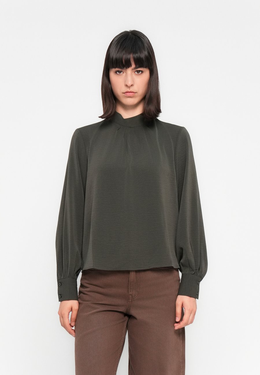 Блуза JDY JDYAYA, Black Olive/Khaki
Блуза JDY JDYAYA, Black Olive/Khaki